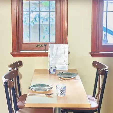 Cozy With A Private Garden Apartment Istanbul
